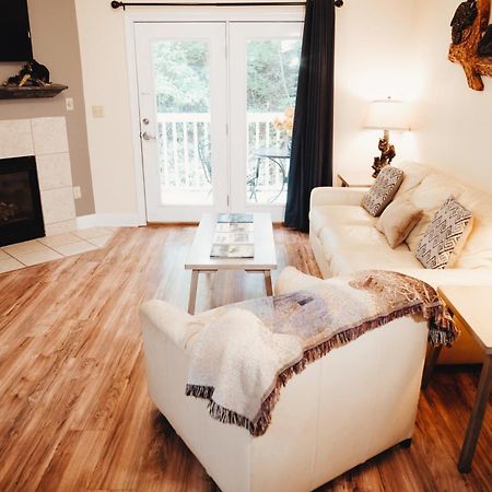 Condo With Pool Near Dollywood 비둘기 포지 외부 사진
